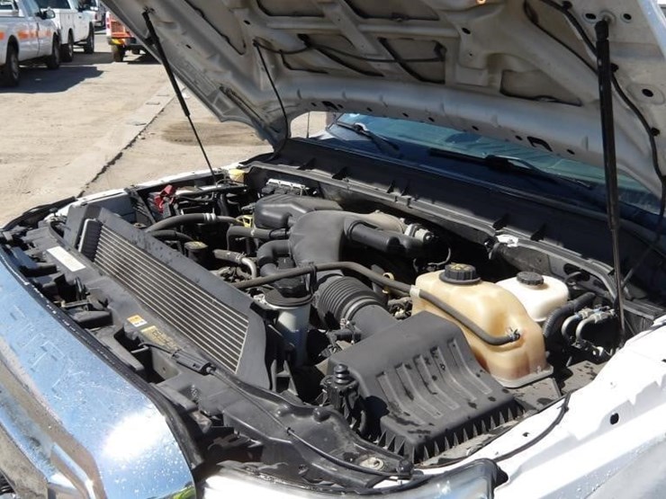 2011-ford-f550-image-7
