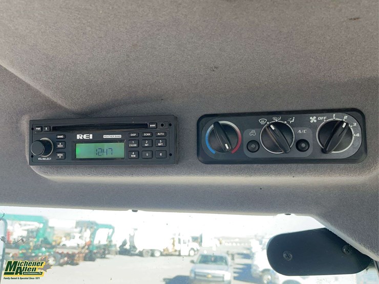kubota-m7040-image-14