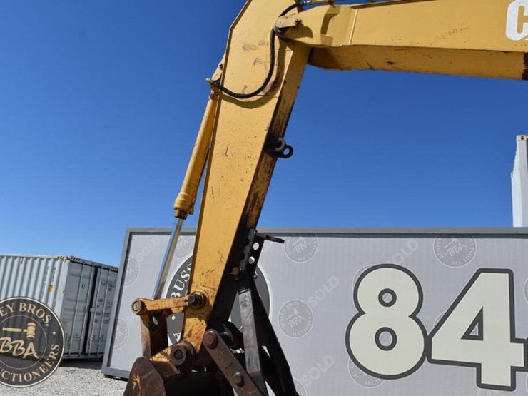1990-caterpillar-el200b-image-35