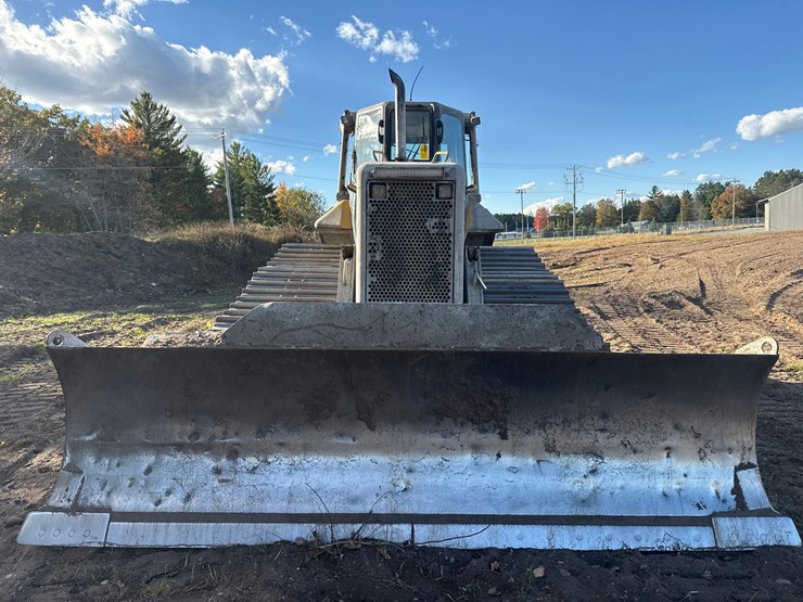 2005-caterpillar-d6n-lgp-image-8