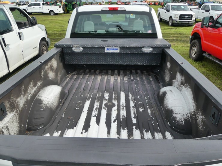 2017-ford-f250-xl-image-5