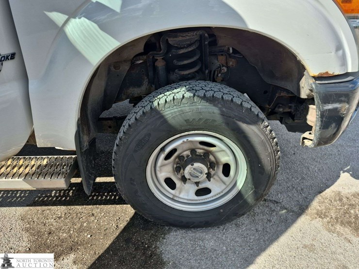 2015-ford-f350-image-30