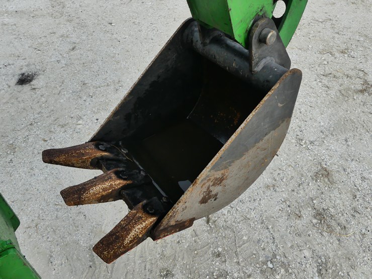 john-deere-1025r-image-13