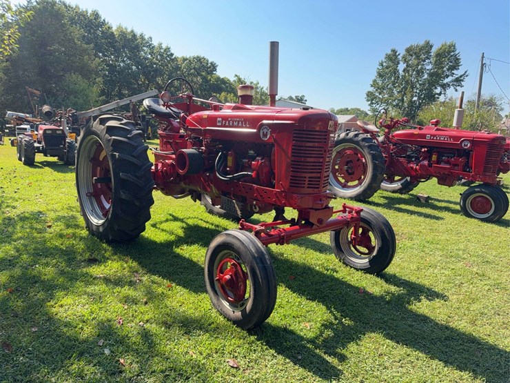 1953-farmall-super-m-image-3