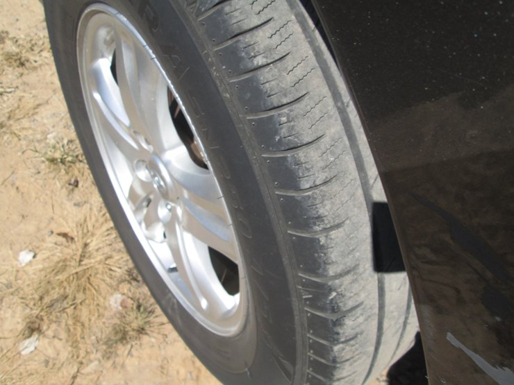2012-hyundai-santa-fe-image-6