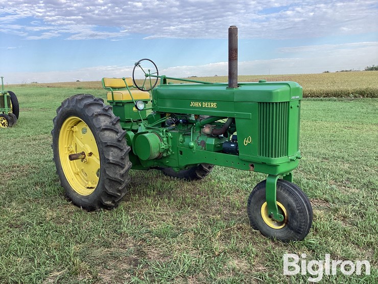 1953-john-deere-60-image-3