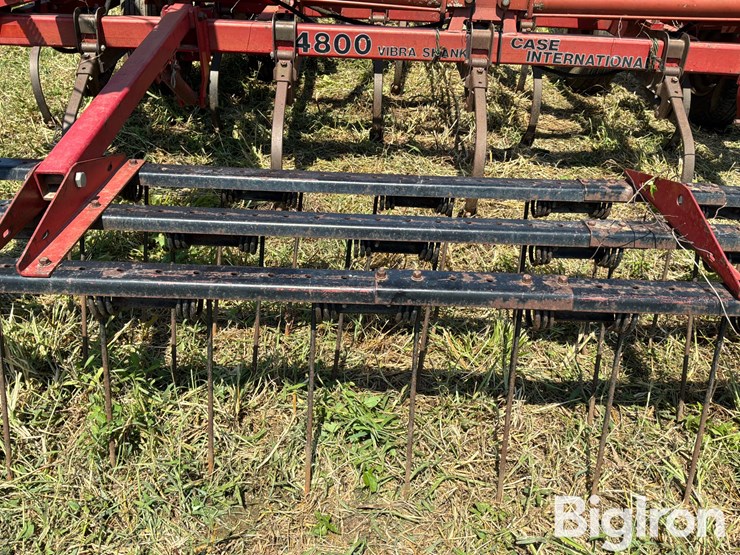 case-ih-4800-image-17