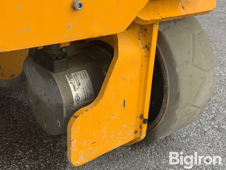 2023-massey-ferguson-730-image-11