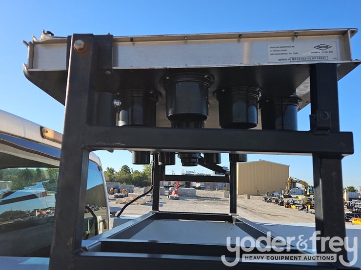 2013-ford-f350-sd-image-29