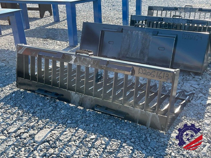 76-in.-skeleton-bucket-low-side-attachment-image-4