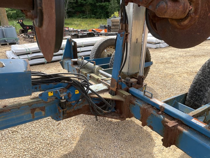 #1275-•-kinze-12'-corn-planter-image-30