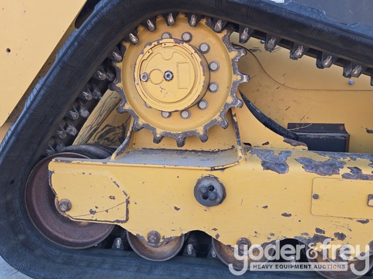 2019-caterpillar-299d2-image-18