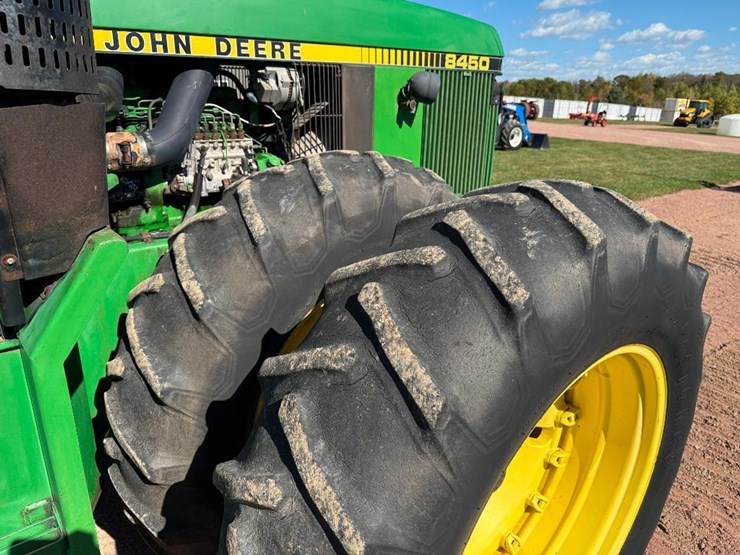 john-deere-8450-image-10