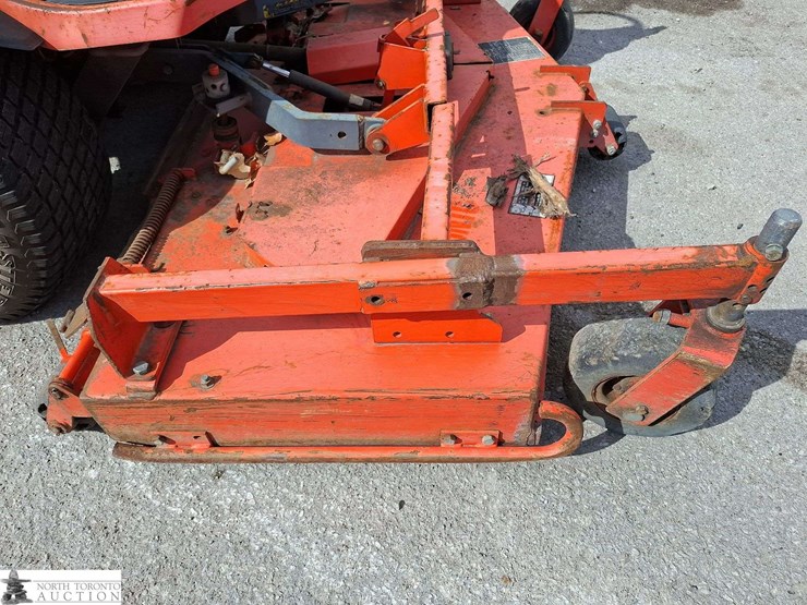 2011-kubota-f3080-image-17