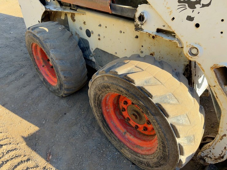 2007-bobcat-s185-image-11