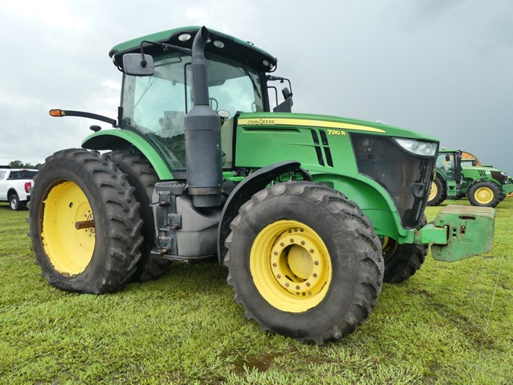 john-deere-7210r-image-1