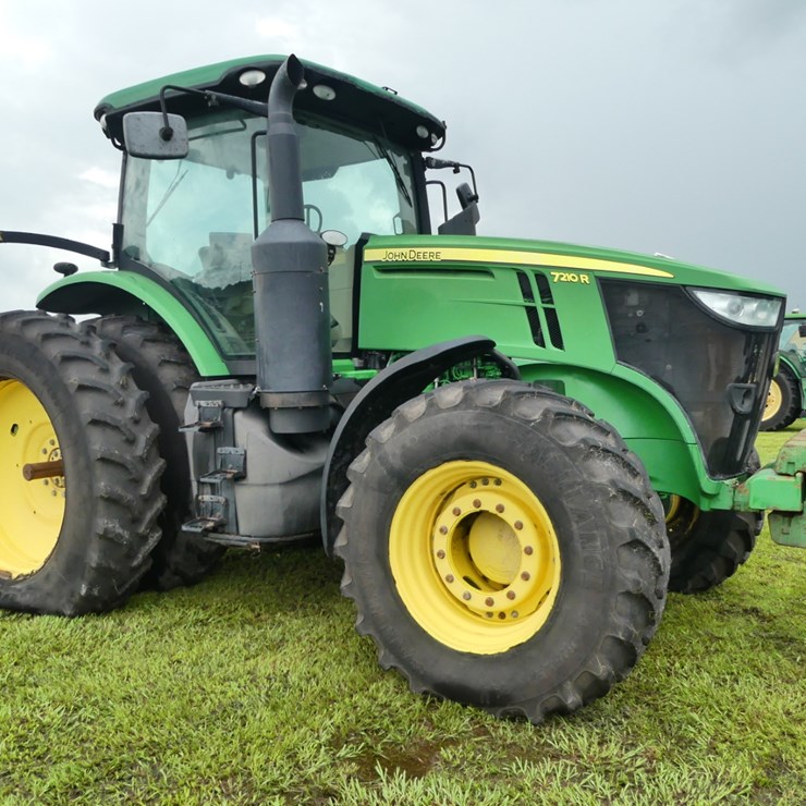 JOHN DEERE 7210R