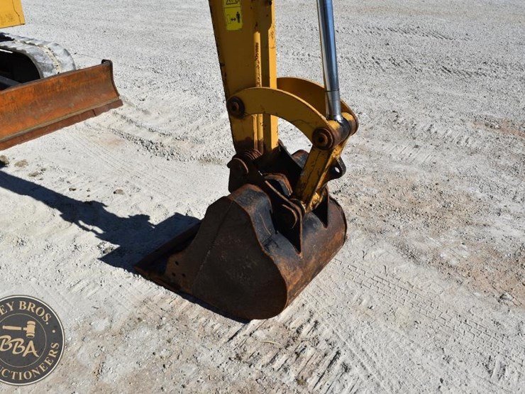 2021-caterpillar-306cr-image-22