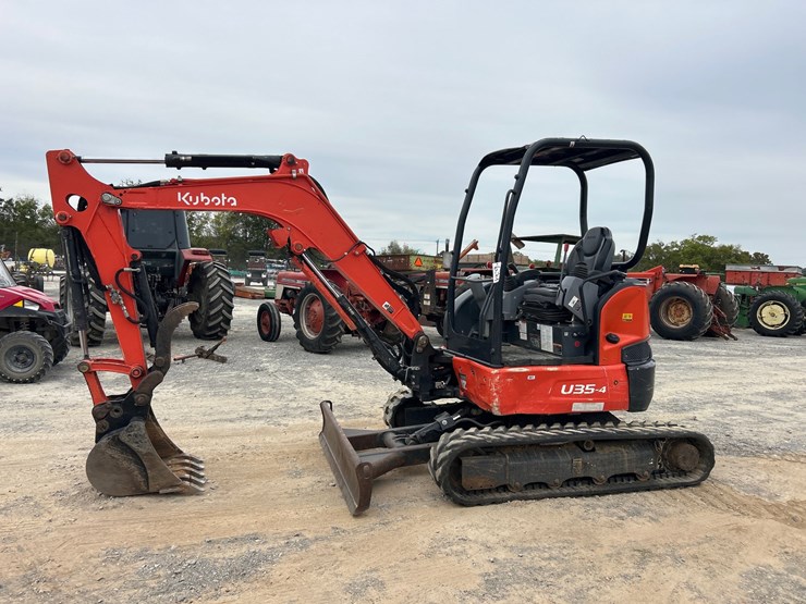 2023-kubota-u35-4-image-1