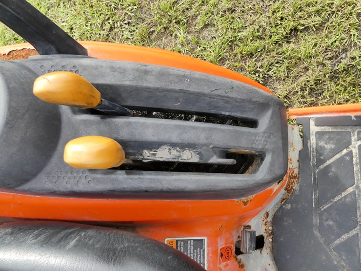 kubota-bx2680-image-10