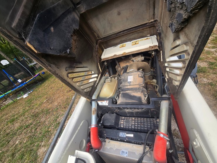 terex-tlb840r-image-17