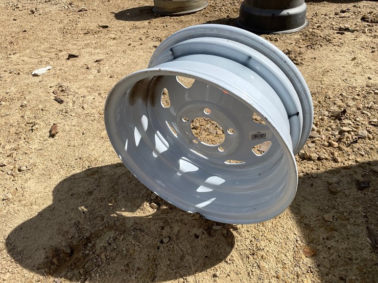 #3030-•-(2)-new-15"-trailer-rims-image-7