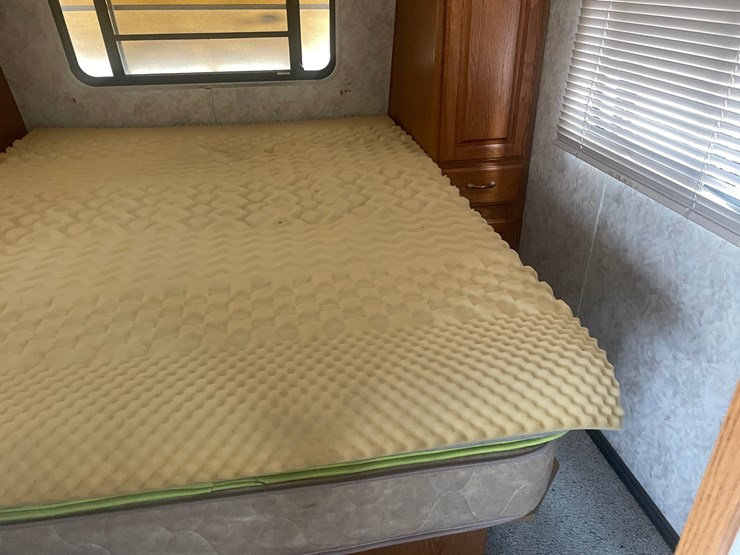 #1276-•-1998-jayco-eagle-304-camper-(has-mn-title)-image-67