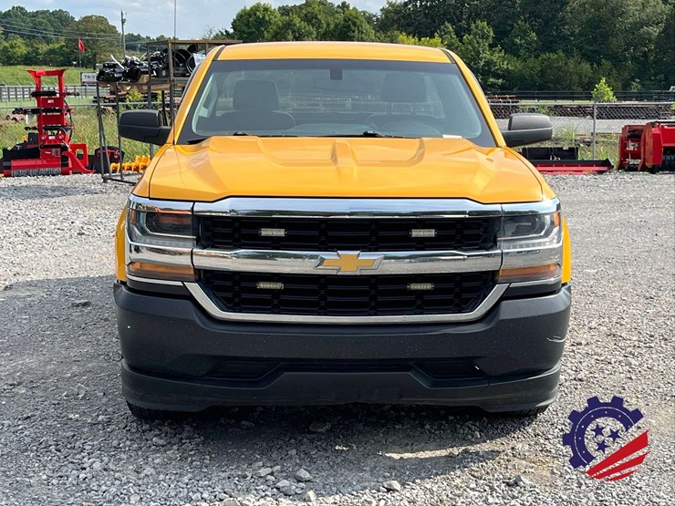 2017-chevrolet-silverado-1500-image-12