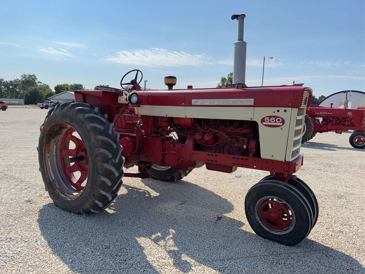 farmall-560-diesel-image-7