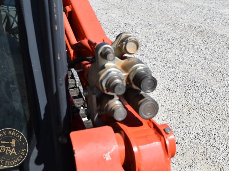 2023-kubota-svl75-2-image-30