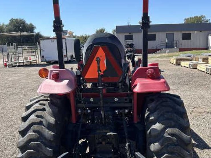 mahindra-1635-hst-image-5