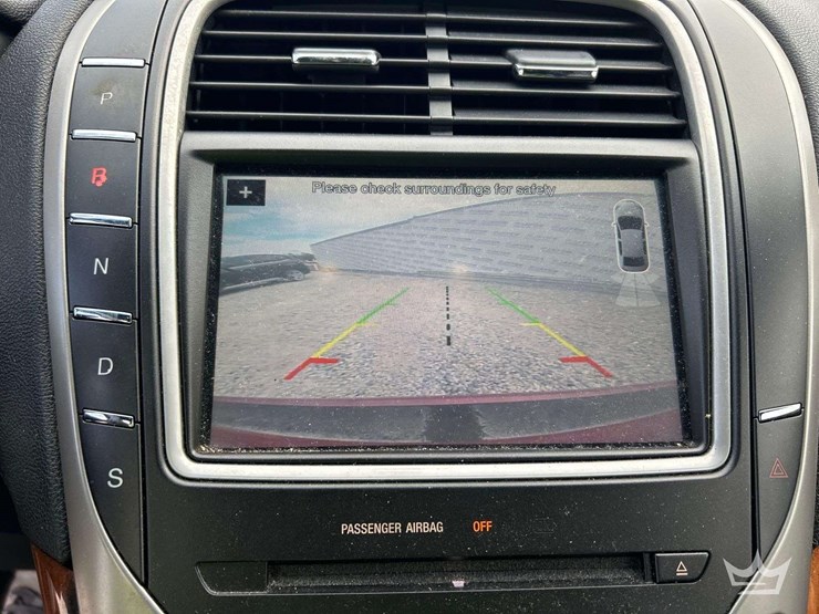 2016-lincoln-mkx-image-19