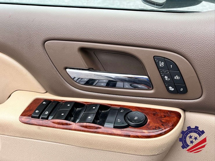 2013-chevrolet-silverado-z71-/-4x4-/-3500hd-pickup-image-68
