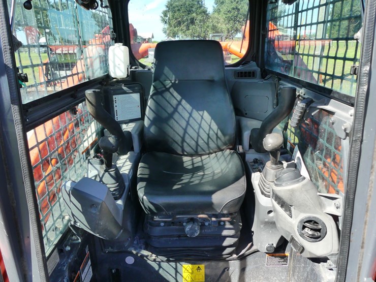 kubota-svl97-2-image-13