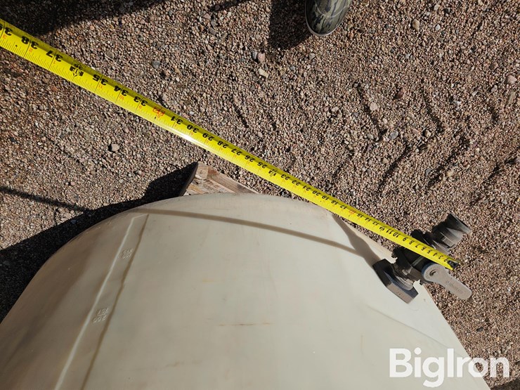 1000-gal-poly-liquid-fertilizer-tank-image-11