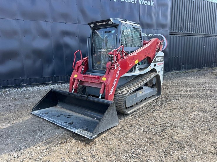 2023-takeuchi-tl12v2-image-2