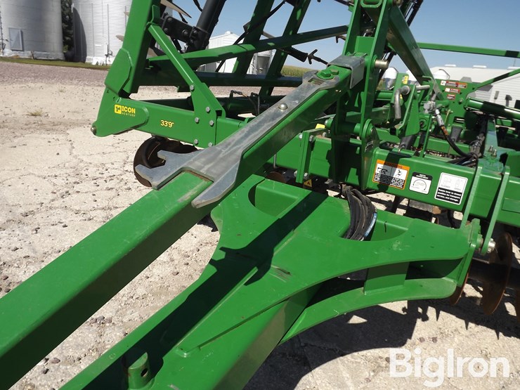 2013-john-deere-2310-image-15