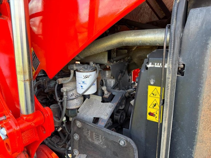 kubota-m135gx-image-39