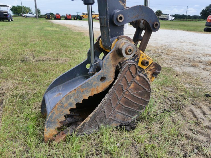 deere-26g-image-16