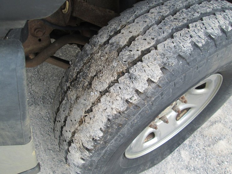 2006-chevrolet-2500hd-image-14