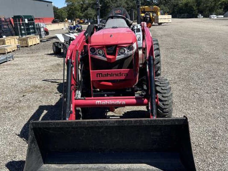 mahindra-1635-hst-image-2