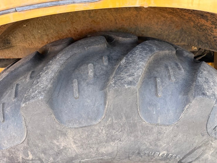 caterpillar-420e-image-99