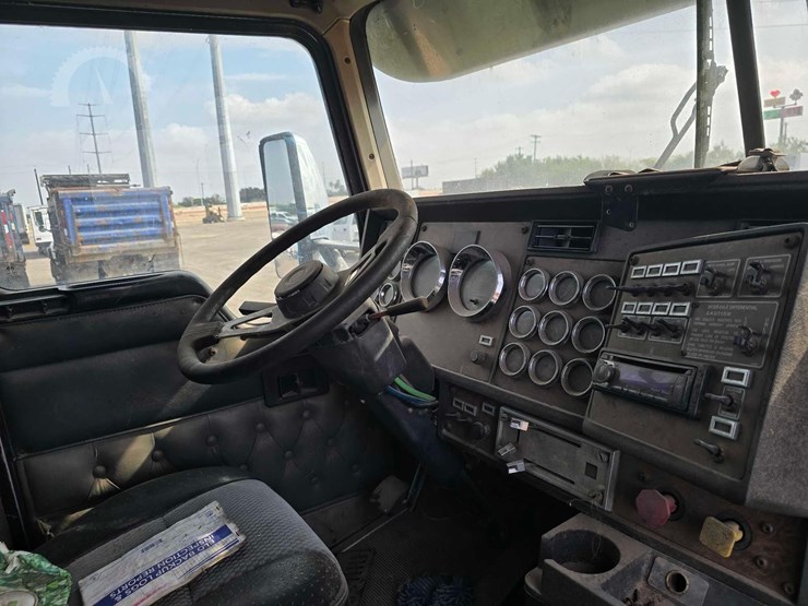 2006-kenworth-t600-image-10