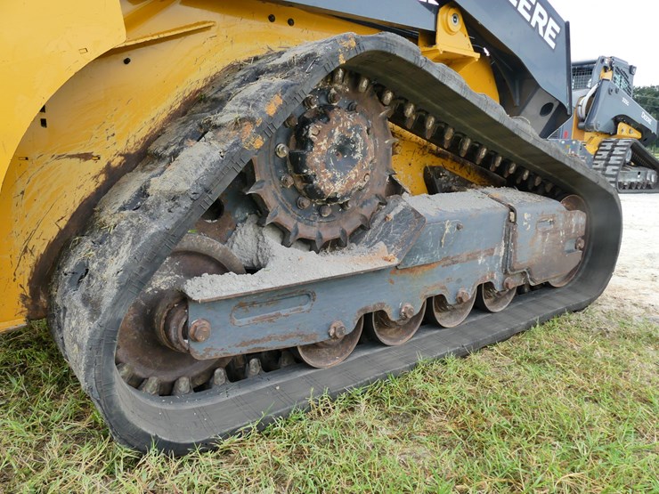 deere-317g-image-6