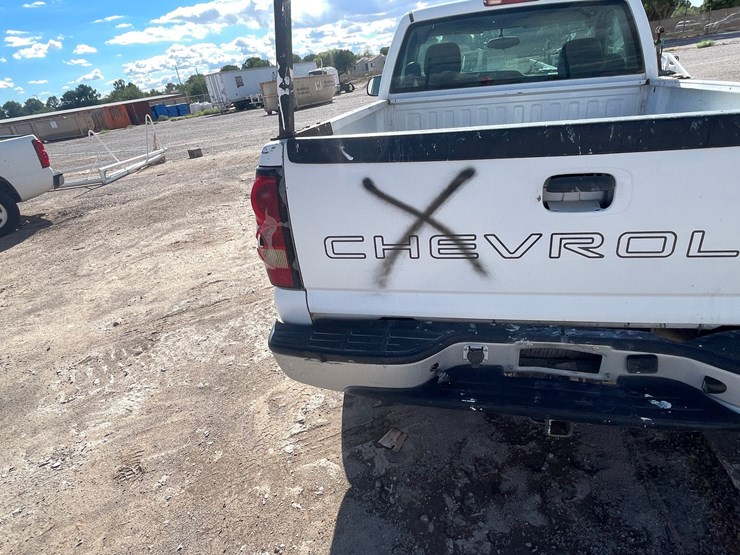 2005-chevrolet-silverado-1500-image-23