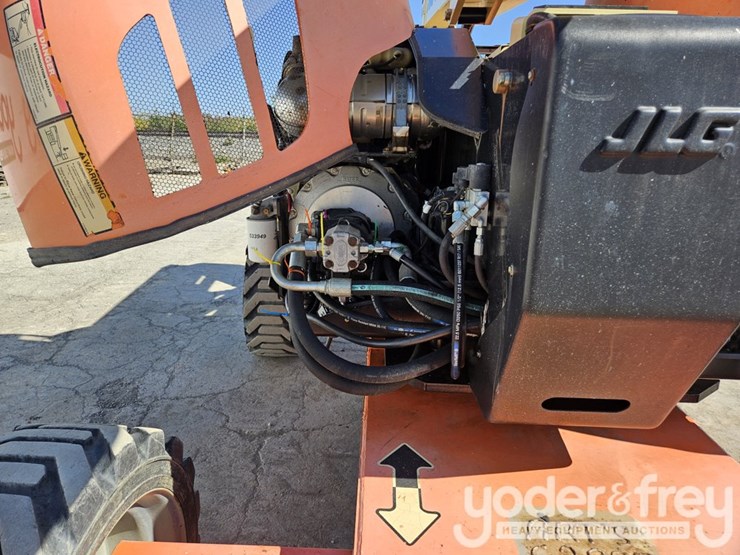 2015-jlg-600aj-image-13