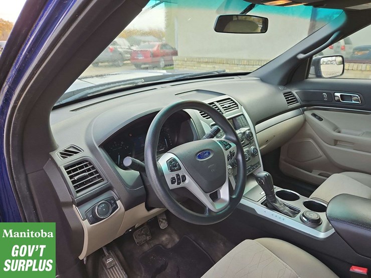 2013-ford-explorer-image-17