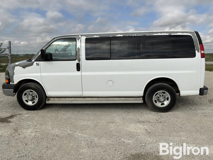 2009-chevrolet-express-g3500-image-8