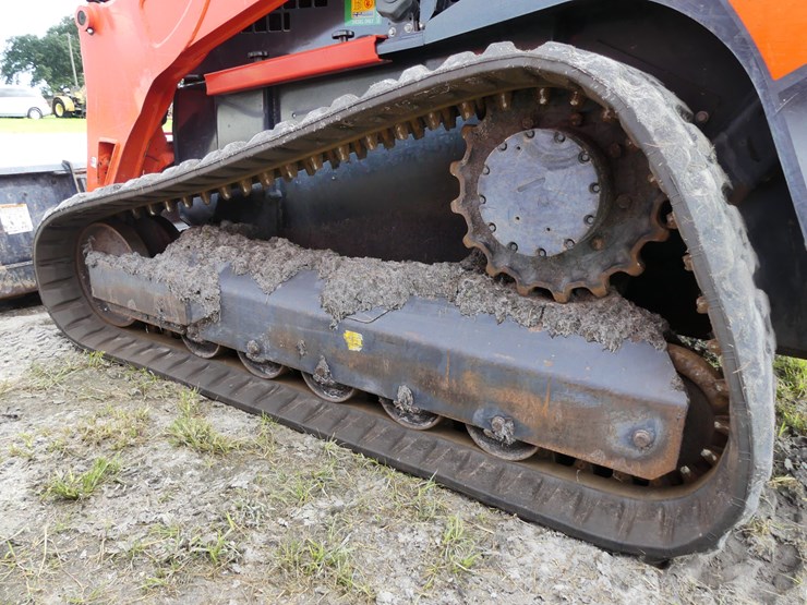 2023-kubota-svl97-2-image-6