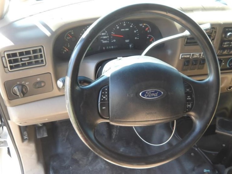 2004-ford-f450-image-22
